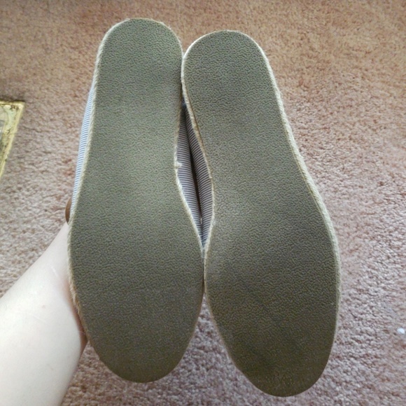 Kendall & Kylie Canvas Boat Shoes - Picture 4 of 4